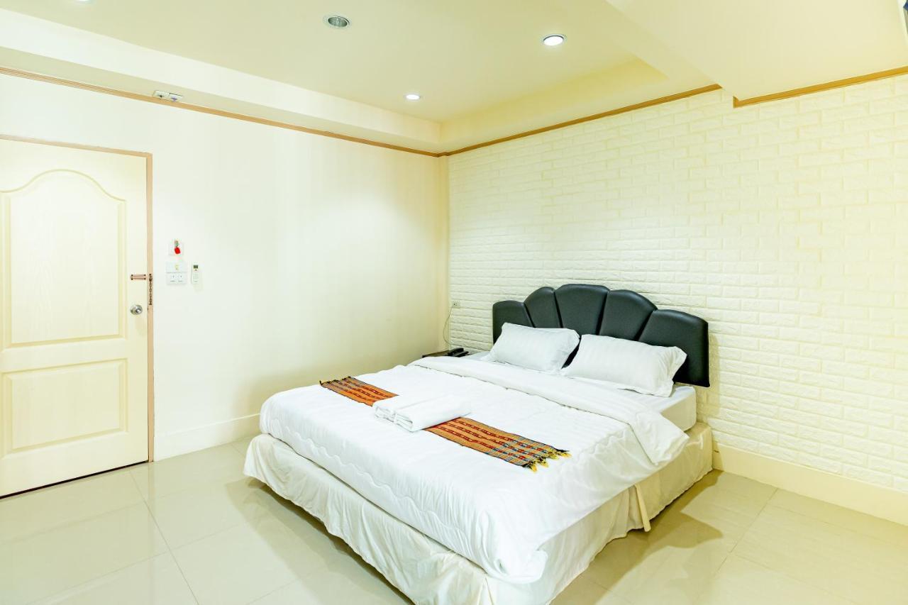 Ice Residence Hotel Bang Sao Thong Экстерьер фото